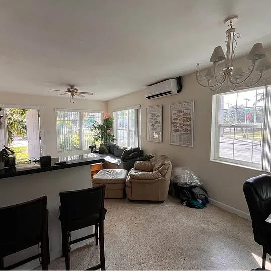 1445 SE 10th Ave