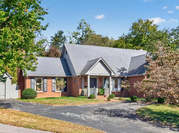 227 Fontaine Cir, Lexington, KY 40502