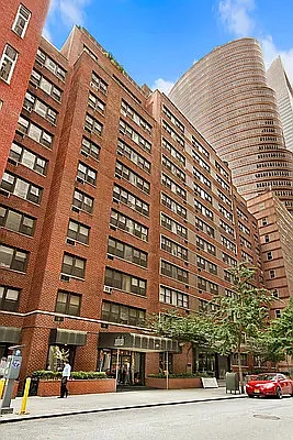 Rented by Douglas Elliman | media 18