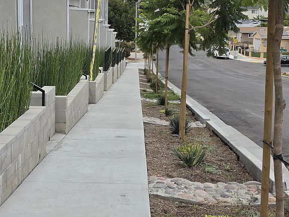 4th image of 4964 Ocean View Blvd