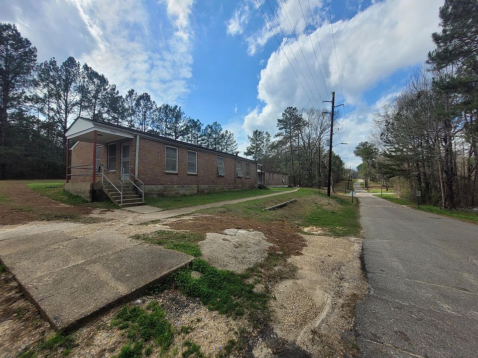 1st image of 1116 Ash Ave