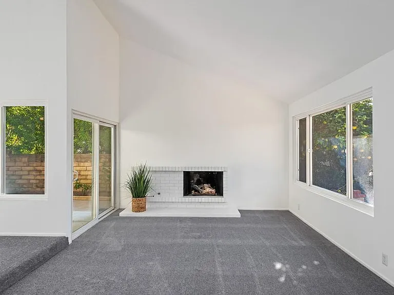 3086 Black Hills Ct — Photo 5