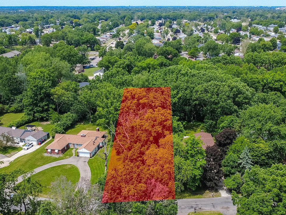1st image of 16034 Meadowood Ave