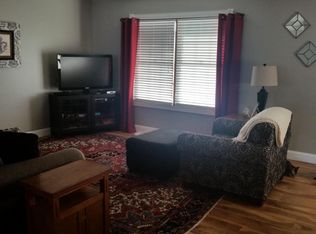 9502 River Trail Dr, Louisville, KY 40229