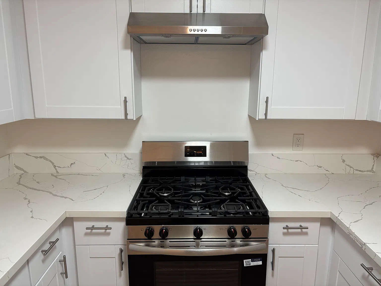 2 bed, 885 sqft, $2,000 — Photo 4