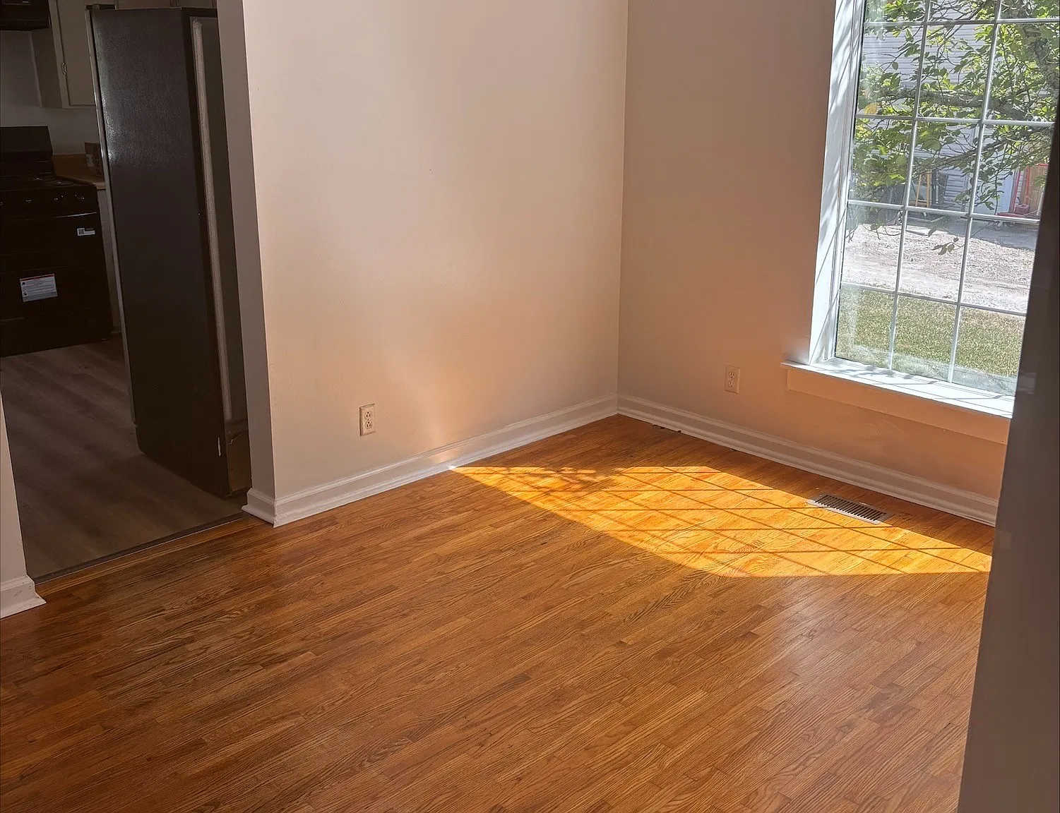 2 bed, 1.5 bath, $1,800 — Photo 3