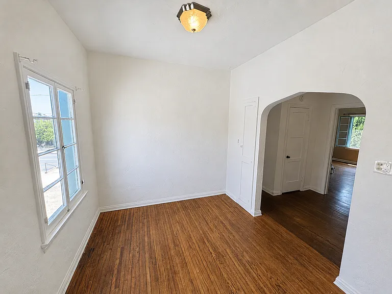1237 E Santa Clara St — Photo 9