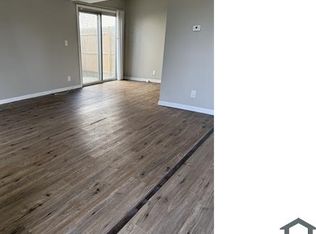 11I Fernwood Dr, Bolingbrook, IL 60440