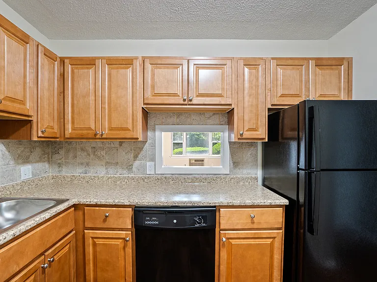 Landings on the Trail Apartment Homes — Photo 14