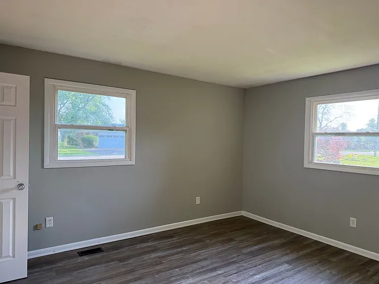 2101 E 430 S — Photo 24