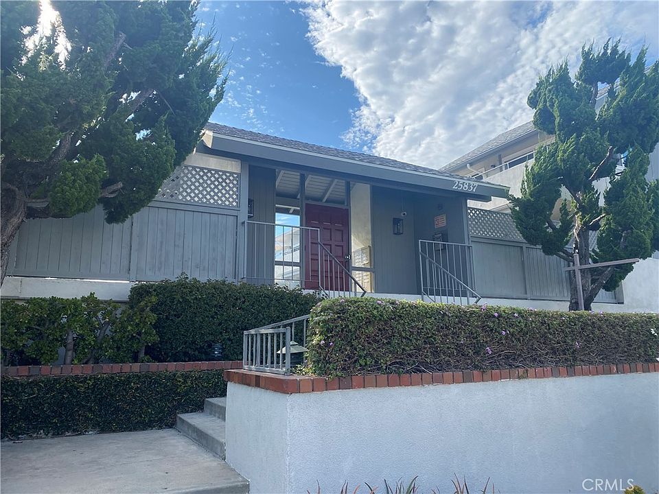1st image of 25837 Oak St Unit 222