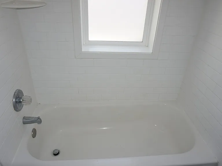 500 E. Duplex — Photo 8