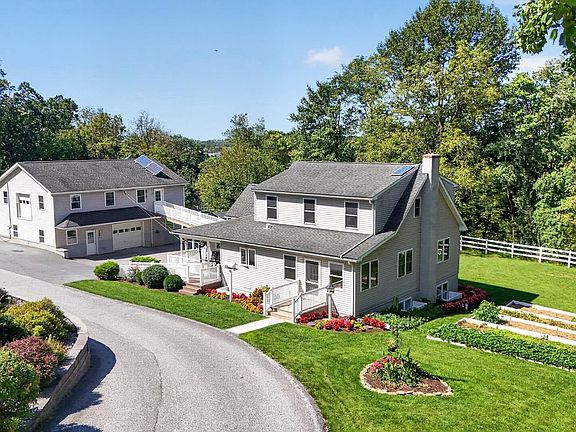 5th image of 901 Smyrna Rd