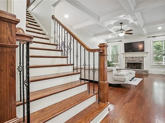 2nd image of 10944 Waters Rd