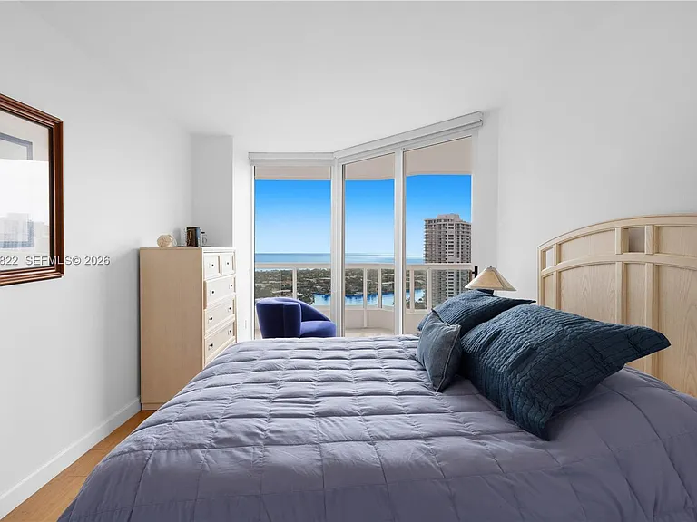 21055 Yacht Club Dr #2310 — Photo 15