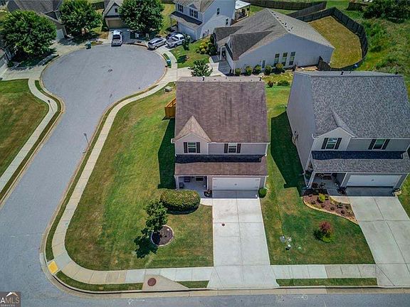 2nd image of 331 Merigold Way