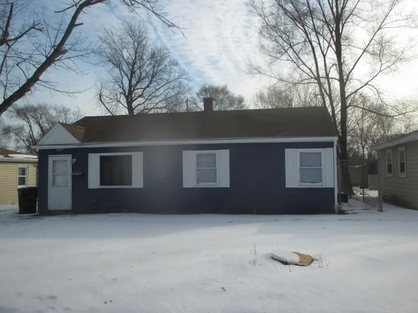 3967 Willow St, Hobart, IN 46342