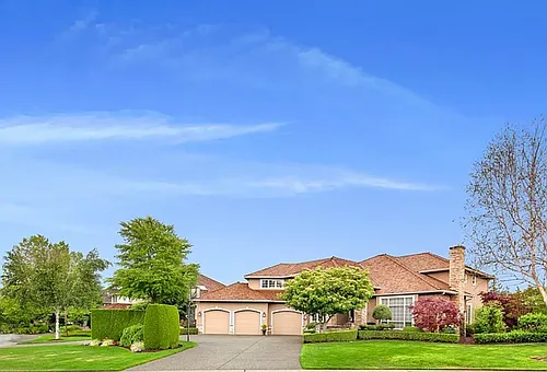 324 246th Way SE Photo 1