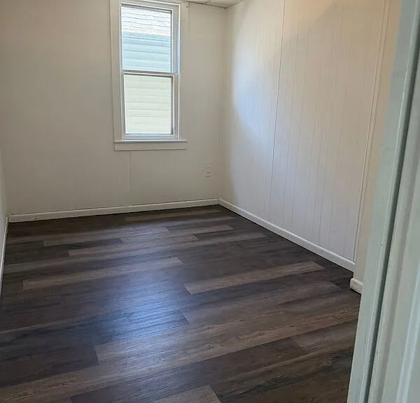 720 S Webster Ave #B — Photo 5
