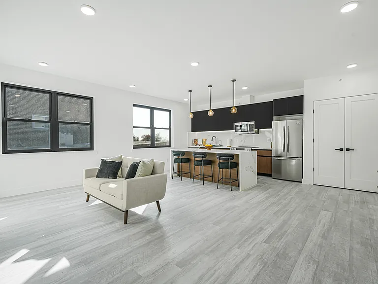 4614 Kennedy Blvd #203 — Photo 12