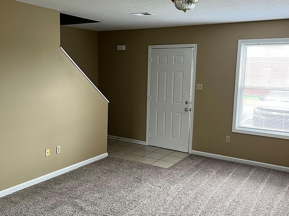 1st image of 1034 Brandy Ln #7