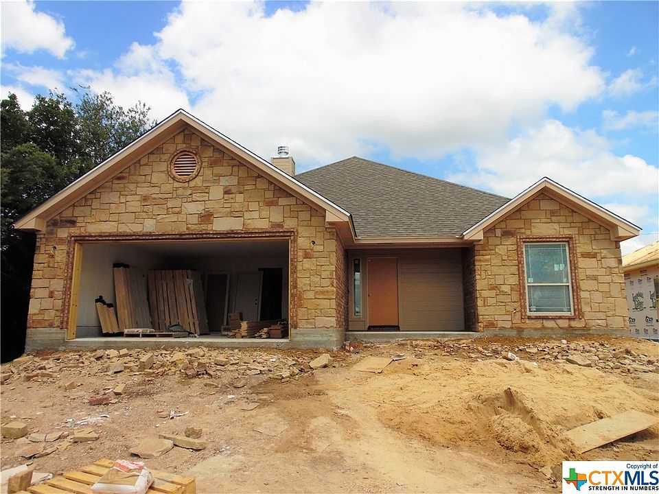 1st image of 2210 Briar Holw