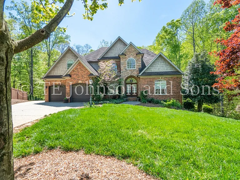1112 Oakencroft Ct — Photo 60