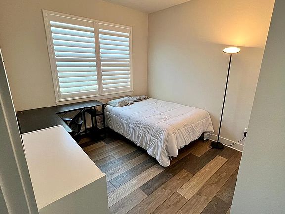 5th image of 2084 Paragon Cir E