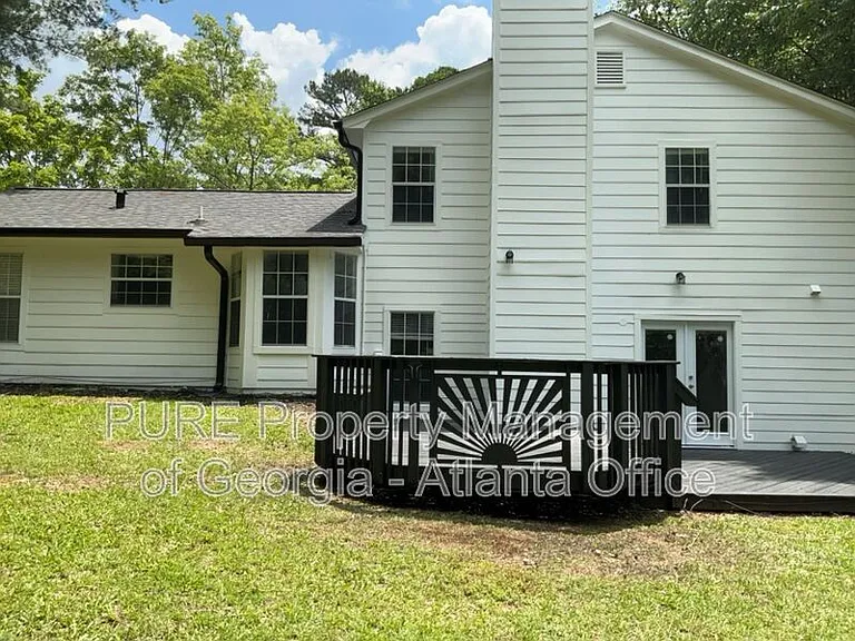 3227 Stonewall Dr NW — Photo 29