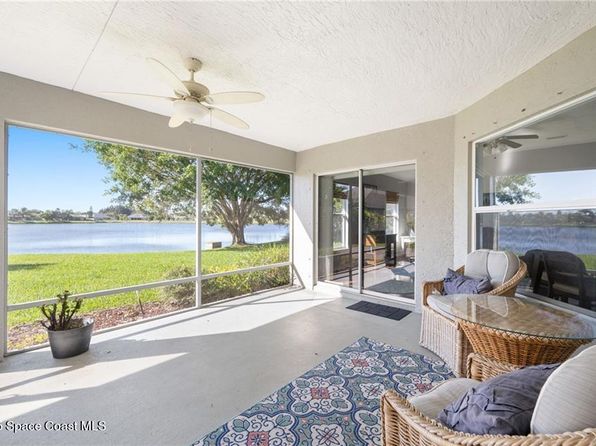 935 Southlakes Way SW