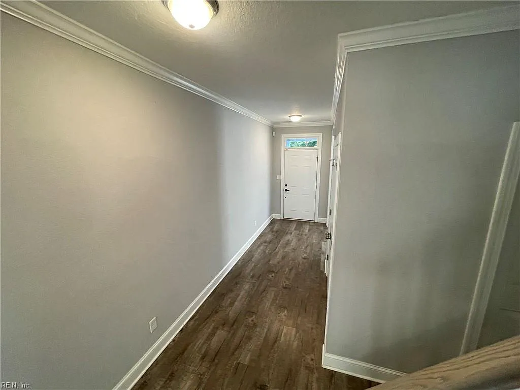 5153 S Cape Henry AVE — Photo 2