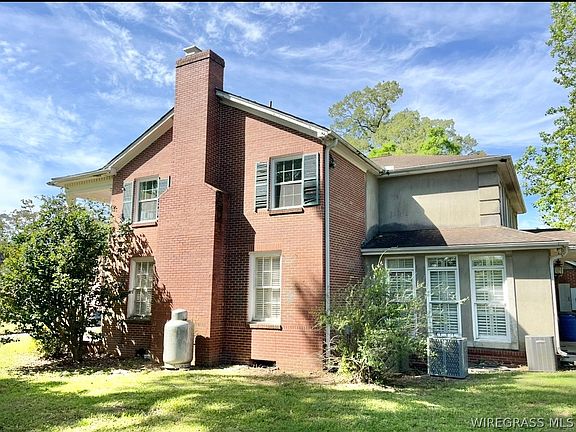 4th image of 304 Simmons St