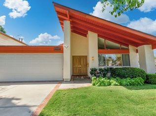 19730 Hatton St, Winnetka, CA 91306