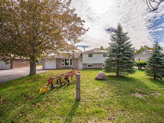 3rd image of 2341 Sunnidale Rd