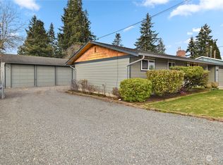 9016 48th Dr NE, Marysville, WA