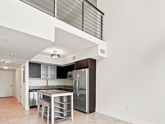 2nd image of 41 SE 5th St APT 1908