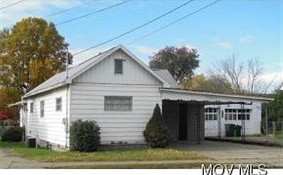 1st image of 3011 Emerson Ave