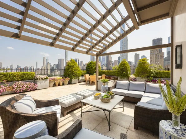 55 Central Park West image 13 of 22