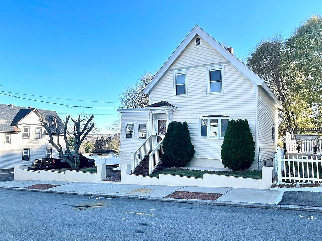 18 Kress St, Lawrence, MA 01841 Zillow