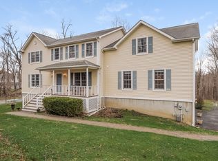 32 Dakota Dr, Hopewell Junction, NY 12533