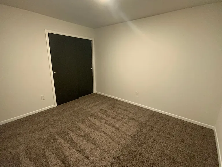 Library Place Apartments — Photo 17