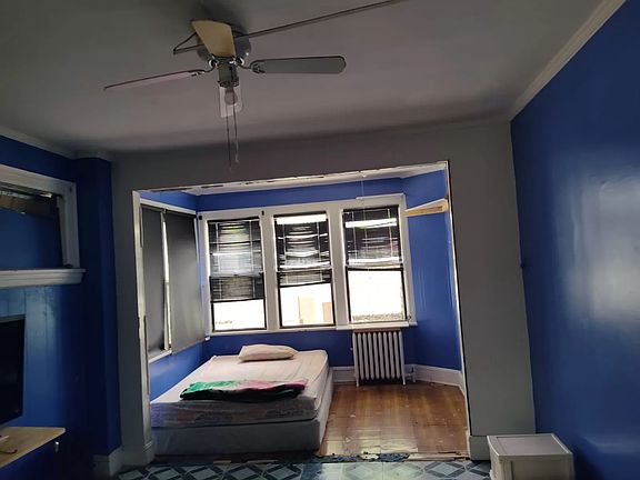 3rd image of 3741 92nd St