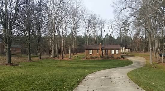 Outside view from the culdesac
