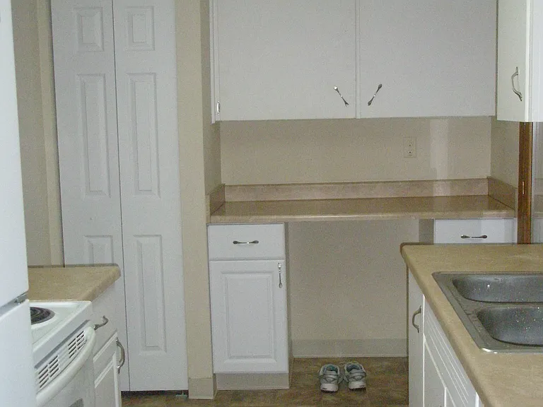 8204 SE 74th Ave — Photo 4