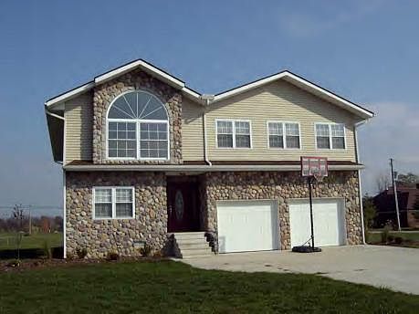 1st image of 90 Nile Ct