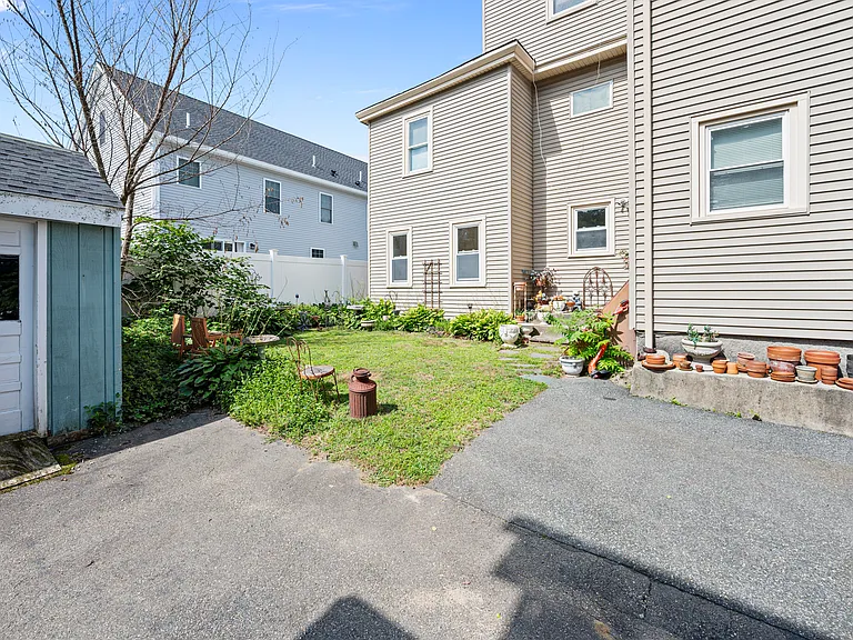 8 Richardson St — Photo 22