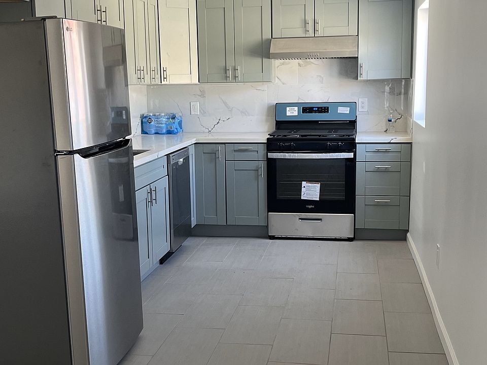 1st image of 3726 42nd St Unit B