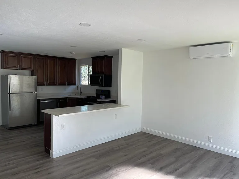 1680 Waltham Rd — Photo 16