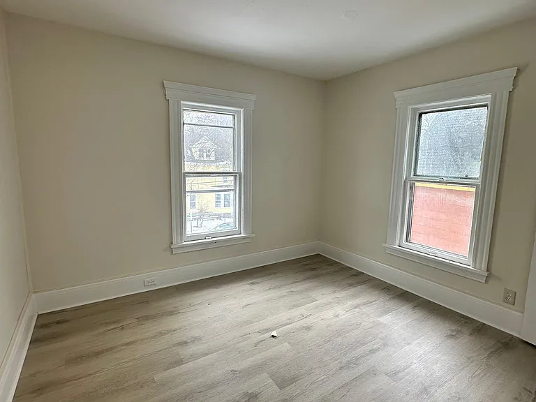 500 Greenwood Pl — Photo 7