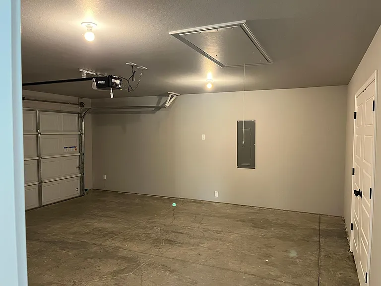 2110 Bluestem Dr — Photo 18